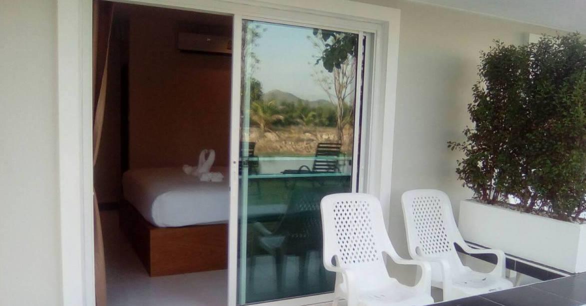 The Lake Hill Resort Pran Buri Extérieur photo
