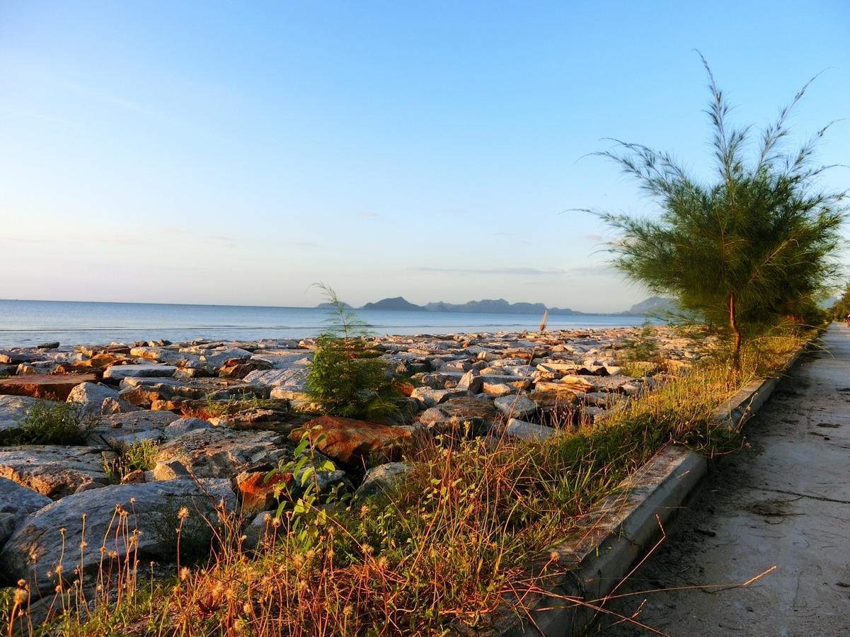 The Lake Hill Resort Pran Buri Extérieur photo