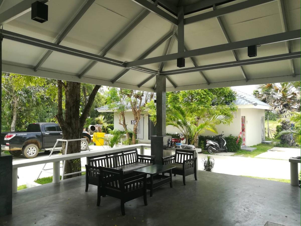 The Lake Hill Resort Pran Buri Extérieur photo