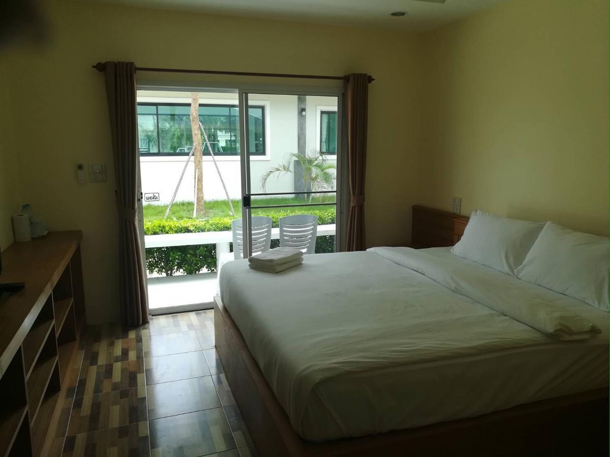 The Lake Hill Resort Pran Buri Extérieur photo